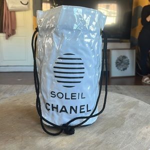 350096C Chanel Picnic bag